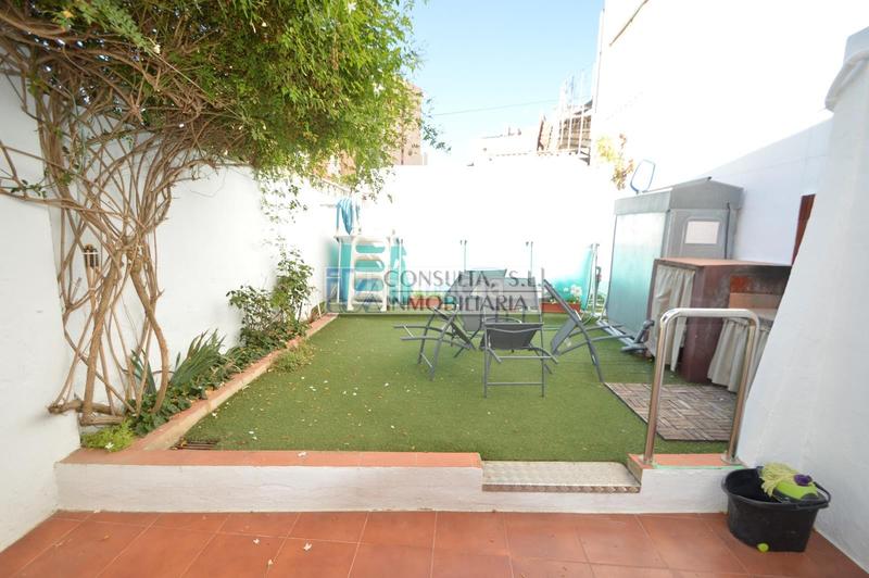 Foto 25d36ea2-e69b-466f-bb40-027eff39009a. Casa adossada amb calefacció piscina a Casco Urbano Vinaròs