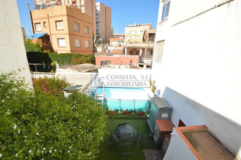 Foto 4c83bc6a-dc25-4180-9dcd-cb6d774d6a69. Casa adossada amb calefacció piscina a Casco Urbano Vinaròs