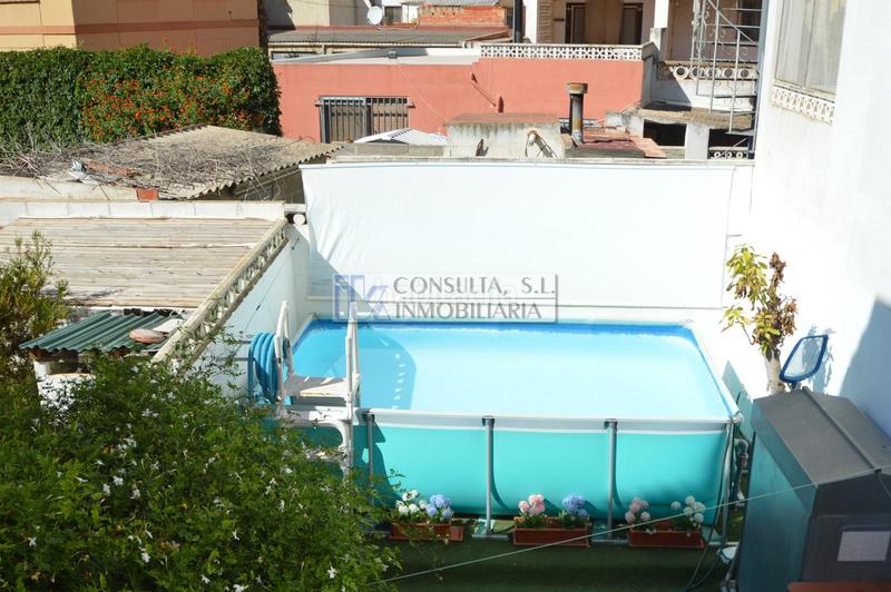 Foto 9a12eecc-d2ed-4039-8119-7603f0d6f823. Casa adossada amb calefacció piscina a Casco Urbano Vinaròs