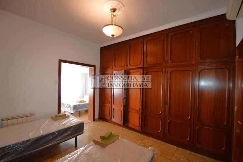 Foto a4f54362-ca01-4586-8a62-b246b6a27a6f. Casa adossada amb calefacció piscina a Casco Urbano Vinaròs