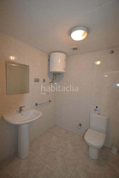 Foto 50bce52d-7cf8-4de0-a04f-3455538429dd. Local comercial a Casco Urbano Vinaròs