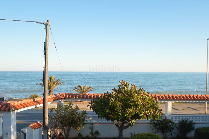 Foto 44fa88c2-ce34-431a-842c-5db98c946634. Chalet  en venta, primera línea de mar, (castellón) en Vinaròs