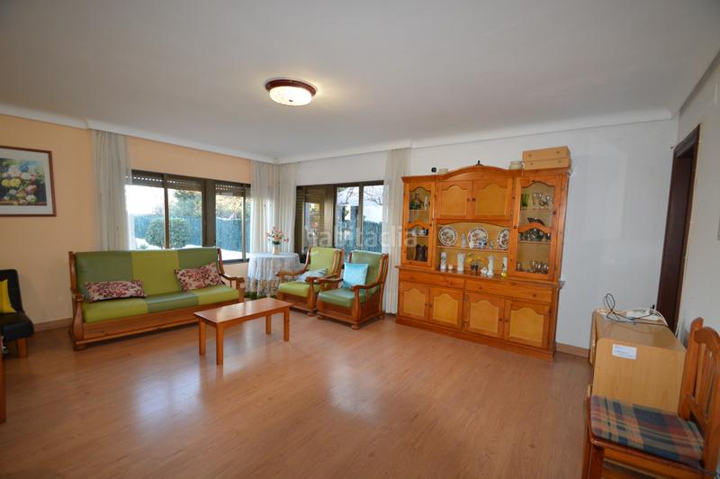 Foto 45df1d05-aa71-4281-bedc-7366707b8883. Chalet  en venta, primera línea de mar, (castellón) en Vinaròs