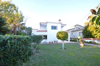 Chalet à Les Salines. Chalet en venta, primera línea de mar, vinaròs (castellón)