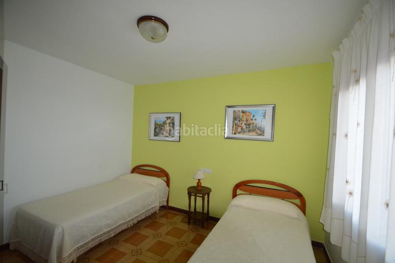Foto 84b71078-e802-4a74-9697-a641a975ca1a. Chalet  en venta, primera línea de mar, (castellón) en Vinaròs