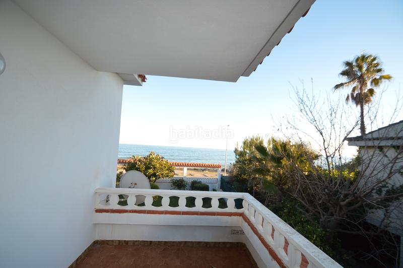 Foto d0b15ab4-0d43-42d5-b71f-e767083fe331. Chalet  en venta, primera línea de mar, (castellón) en Vinaròs