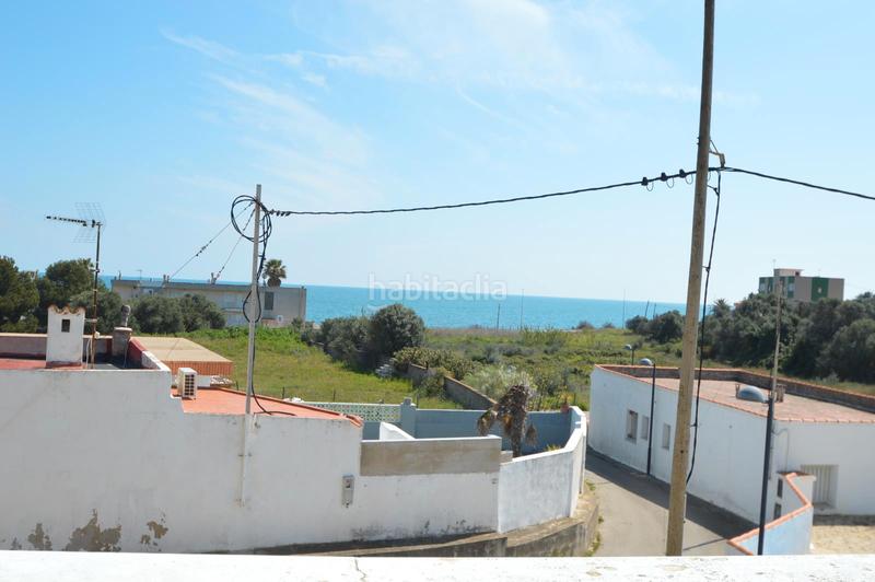 Foto 6a83b18d-3cbe-4ea7-9439-9c3c963efaf4. Xalet amb xemeneia calefacció aparcament a Cala Puntal Vinaròs