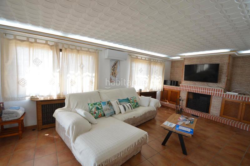 Foto 7050a5d6-fb34-48ba-8fbf-4feff0f38da6. Xalet amb xemeneia calefacció aparcament a Cala Puntal Vinaròs