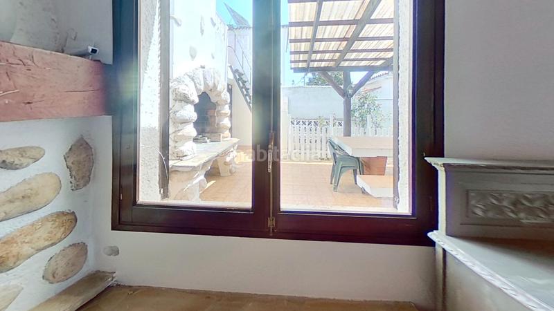 Foto e6c46608-abe9-47f6-863e-7e0445a8ac80. Xalet amb xemeneia aparcament piscina a Costa Norte Vinaròs