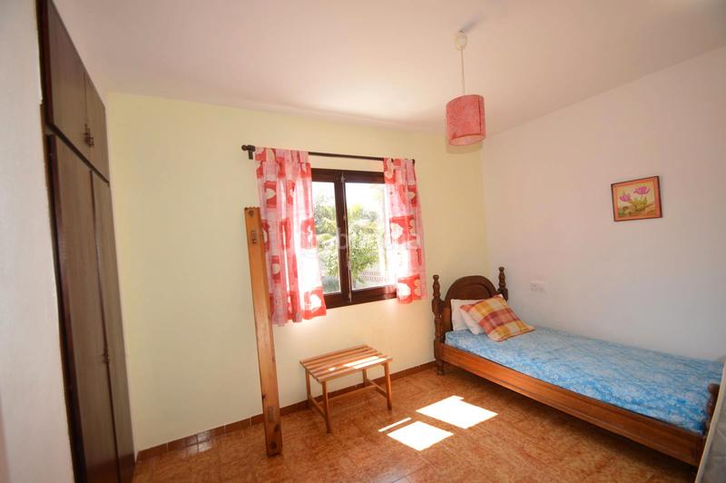 Foto f20c1b82-d664-49ac-b4fa-81f8ead9ead2. Xalet amb xemeneia aparcament piscina a Costa Norte Vinaròs