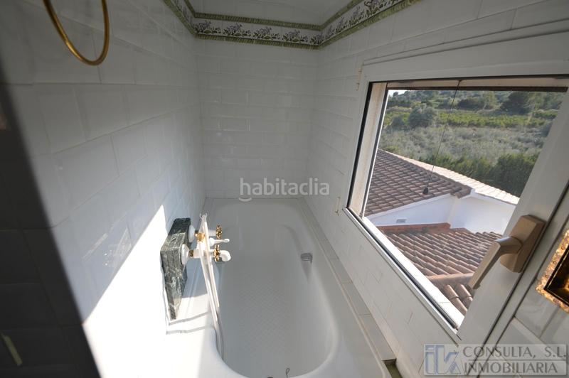 Foto 29c487f4-4605-4b89-a0c4-f2ef52e6972a. Xalet amb xemeneia aparcament piscina a closa de Vinaròs - ermita Vinaròs