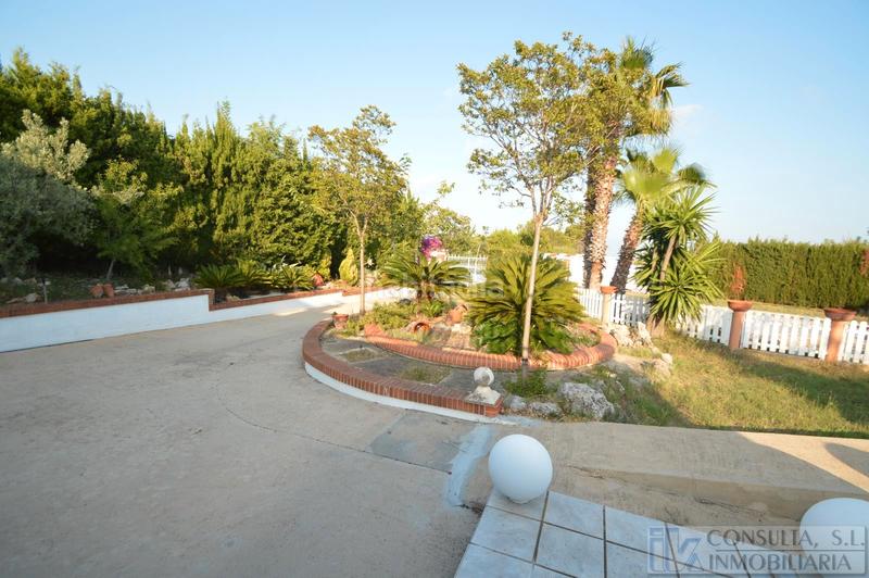 Foto 4ba6d017-8022-461b-bbfc-4aaa5efc57b1. Xalet amb xemeneia aparcament piscina a closa de Vinaròs - ermita Vinaròs