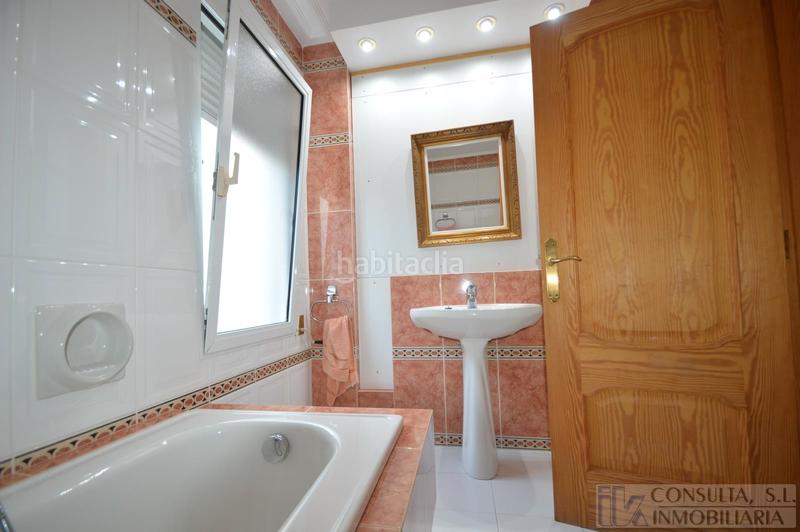 Foto a446e3fc-59a6-4689-bc5b-a98303259441. Xalet amb xemeneia aparcament piscina a closa de Vinaròs - ermita Vinaròs