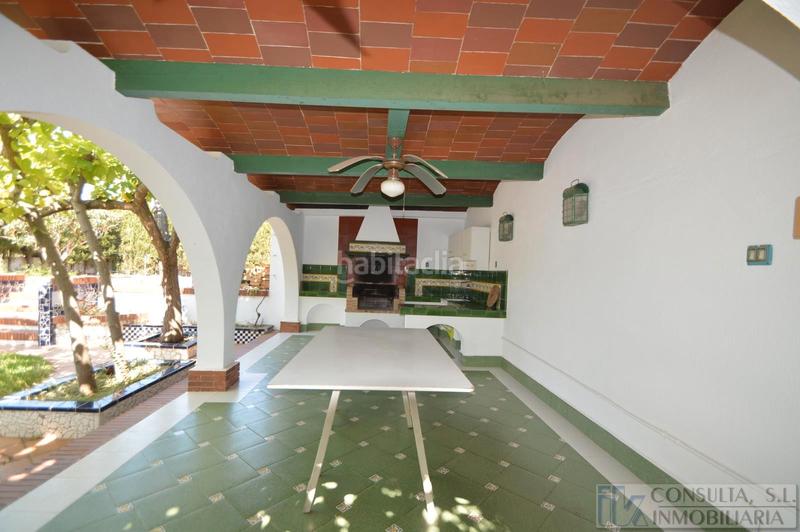 Foto adb92e2c-9bfe-4610-afae-b65c424a0e91. Xalet amb xemeneia aparcament piscina a closa de Vinaròs - ermita Vinaròs