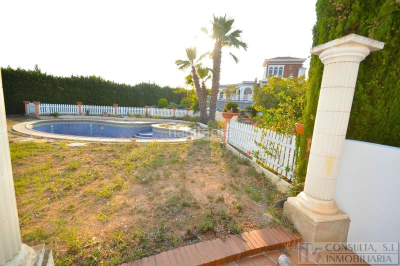 Foto d7ad2af2-5ae5-42a3-ab5d-a0544ed50142. Xalet amb xemeneia aparcament piscina a closa de Vinaròs - ermita Vinaròs