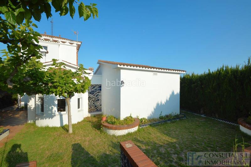 Foto e5764078-fe78-41f6-9d88-42eafd0ca5dc. Xalet amb xemeneia aparcament piscina a closa de Vinaròs - ermita Vinaròs