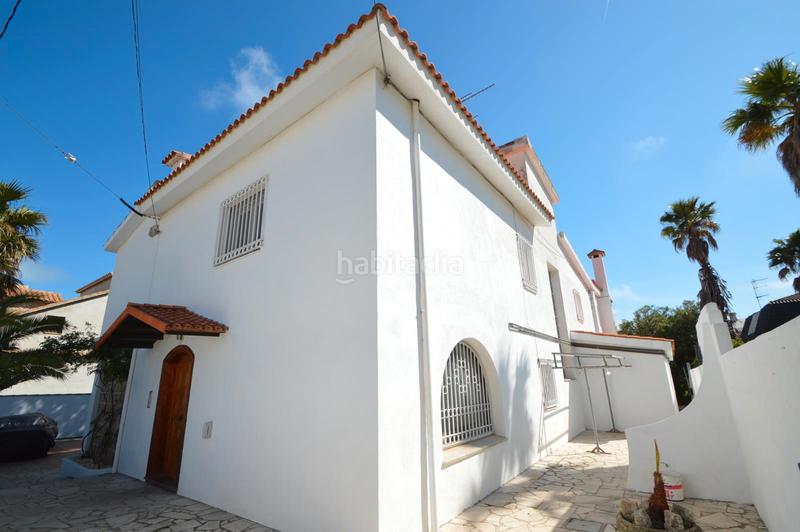 Foto e431646d-470c-43e4-9f21-7247ef938c95. Chalet villa en venta en costa sur en Les Salines Vinaròs
