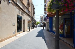 Local Comercial a Casco Urbano. Local comercial mas vivienda en venta en vinaròs