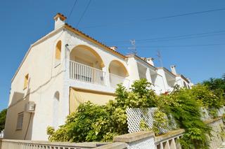 Maison jumelée à Boverals-Saldonar. Casa adosada en venta en vinaròs, 4 dormitorios y piscina comuni