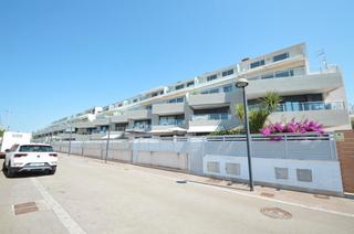 Appartement à Les Salines. Dúplex con vistas al mar en la costa sur de vinaròs