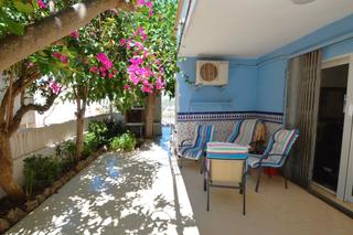 Appartement à Cala Puntal. Apartamento en venta en vinaròs con 2 dormitorios y jardín