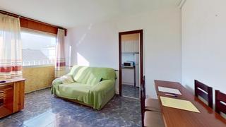 Pis a Casco Urbano. Piso en venta de 3 habitaciones en el centro de vinaròs