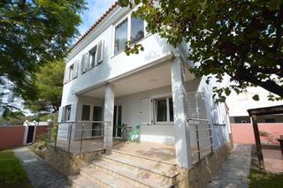 Chalet à Les Salines. En venta gran chalet en la zona salinas de vinaròs