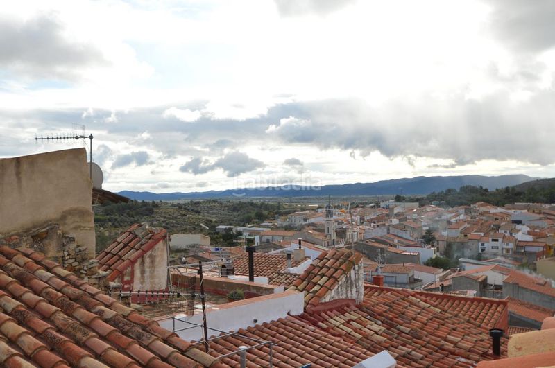 Foto b0294421-d1a3-4124-86c2-113af5353c7e. Masia amb xemeneia a Xert