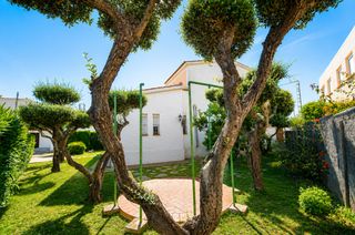 Xalet  Avinguda de francisco josé balada 130. Villa en venta en vinaròs con vistas al mar