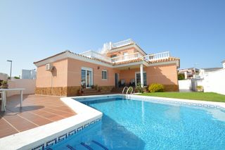 Chalet en Boverals-Saldonar. Villa en venta en vinaròs