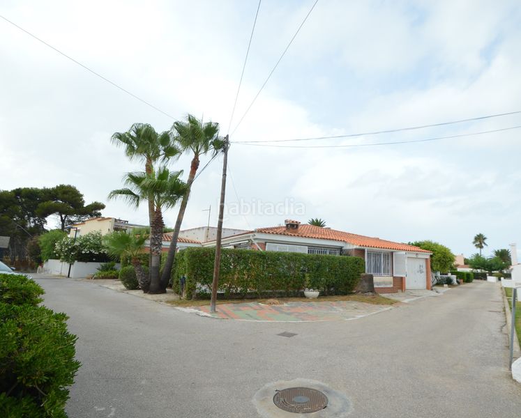 Foto b5e9c1c6-8697-49b6-b1db-9ed4717bbfdf. Xalet amb xemeneia calefacció aparcament a Costa Norte Vinaròs