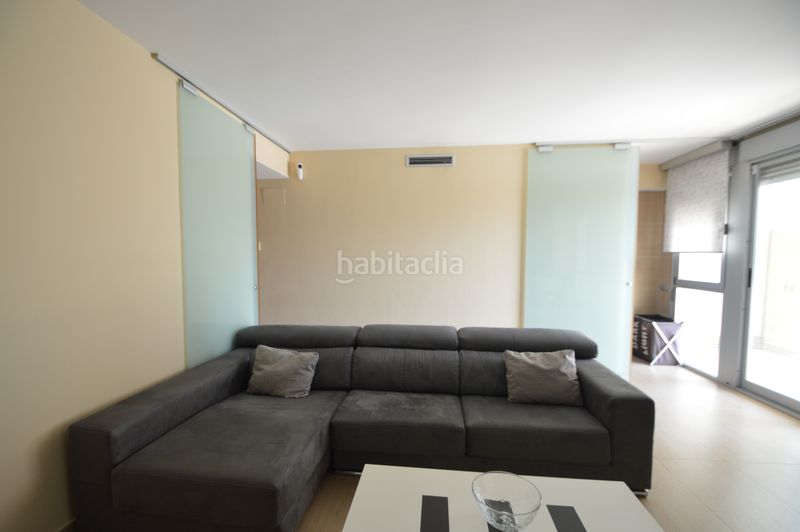 Foto 081773c2-2e1d-4184-bcc6-f2e0c869ea79. Pis amb calefacció aparcament piscina a Casco Urbano Vinaròs