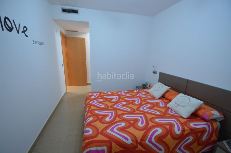Foto bae7baa0-765a-44e9-88f9-41006f61ebc2. Pis amb calefacció aparcament piscina a Casco Urbano Vinaròs