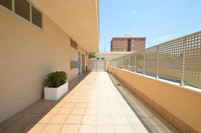 Foto c799fda2-dc09-4fc3-8e65-99b09e64bf1c. Pis amb calefacció aparcament piscina a Casco Urbano Vinaròs