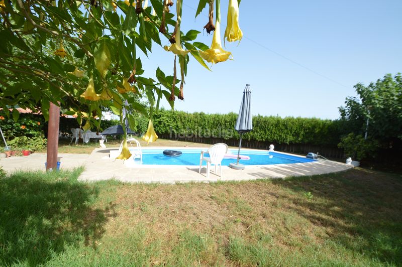 Foto 07a2de5a-8619-4500-9fe9-0647684f86ac. Xalet amb xemeneia calefacció aparcament piscina a Vinaròs