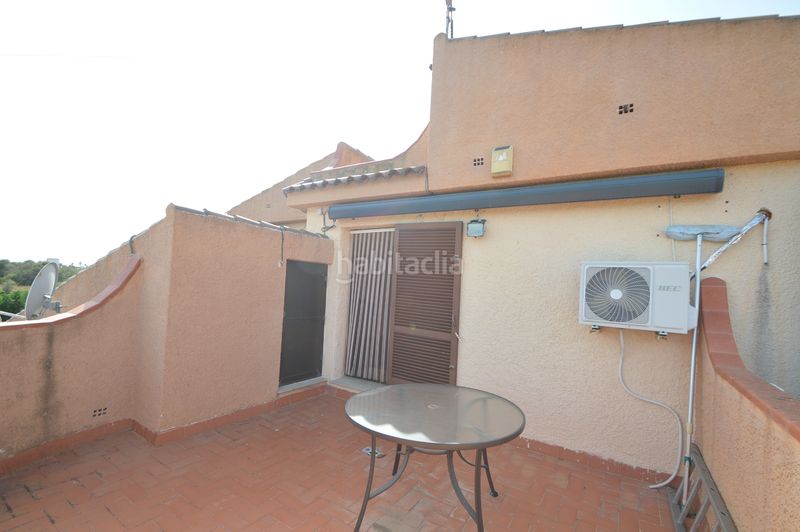 Foto a7aa1bd1-b884-43c1-a457-59c4c82a8c51. Xalet amb xemeneia calefacció aparcament piscina a Vinaròs