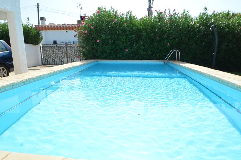 Foto f1306493-c5da-48cc-92ff-c2a4bb98efd4. Xalet amb xemeneia aparcament piscina a Costa Norte Vinaròs