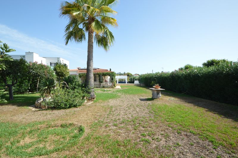 Foto fe42db0a-501f-4013-9a55-6bfc185e21ca. Xalet amb xemeneia aparcament piscina a Costa Norte Vinaròs