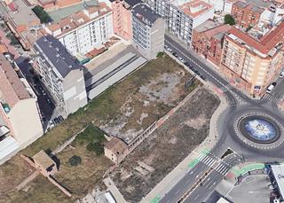 Terreny residencial a Avenida castello 24. Suelo urbano finalista con doble fachada y una superficie de 1.5