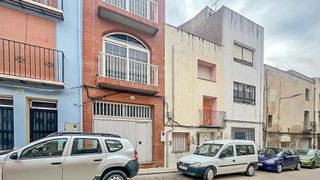 Casa en San jose 12. Casa de pueblo entre medianeras con tres dormitorios, dos baños