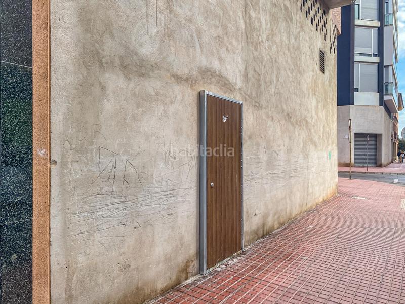 Foto 6b49b4ed-dcfb-4de3-91f3-d41629d8ffa5. Local comercial en calle en miquel v arnau abad 9 amplio local comercial en bruto con doble altura y 35 metros de fachada en Vall d´Uixó (la)