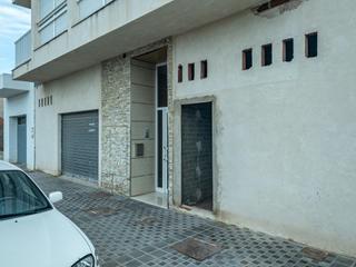Local Comercial a Avenida mediterraneo 14. Local en planta baja y en bruto con 74 m ampliable a 159 m junto