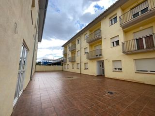 Pis a Calle de les escoles 14. Piso seminuevo con tres dormitorios en villafranca del cid