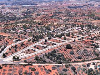 Terrain résidentiel à Avenida les parres 7. Parcelas de suelo urbanizable residencial en urbanización mas de