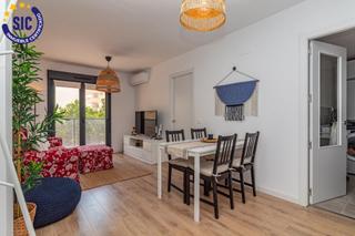 Pis en Calle de torreblanca 12. Apartamento en perfecto estado con dos dormitorios, parking y tr