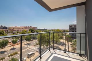Lloguer Pis a Avenida villarreal 92. Piso con tres dormitorios con piscina en zona boera park