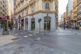 Lloguer Local Comercial a Plaza puerta del sol 3. Local singular en pleno centro de la ciudad