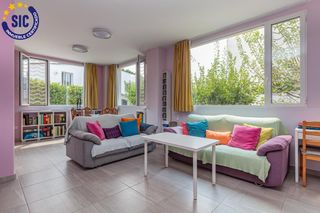 Maison à Calle casalduch 31. Unifamiliar con parcela en zona residencial de la pobla tornesa