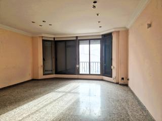 Casa a Calle pintor sorolla 6. Casa céntrica con seis dormitorios en burriana