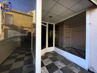 Maison à Calle ronda mar 4. Casa adosada céntrica con muchas posibilidades en oropesa del ma